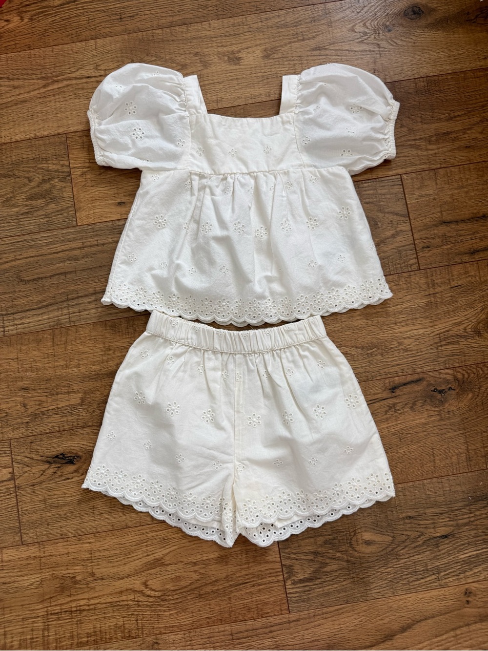 GAP Ivory Eyelet Puff Sleeve Top & Shorts Set
